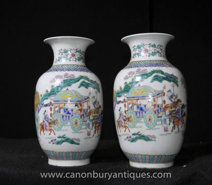 Pair Qianlong Porcelain Urns Chinese Pottery Vases